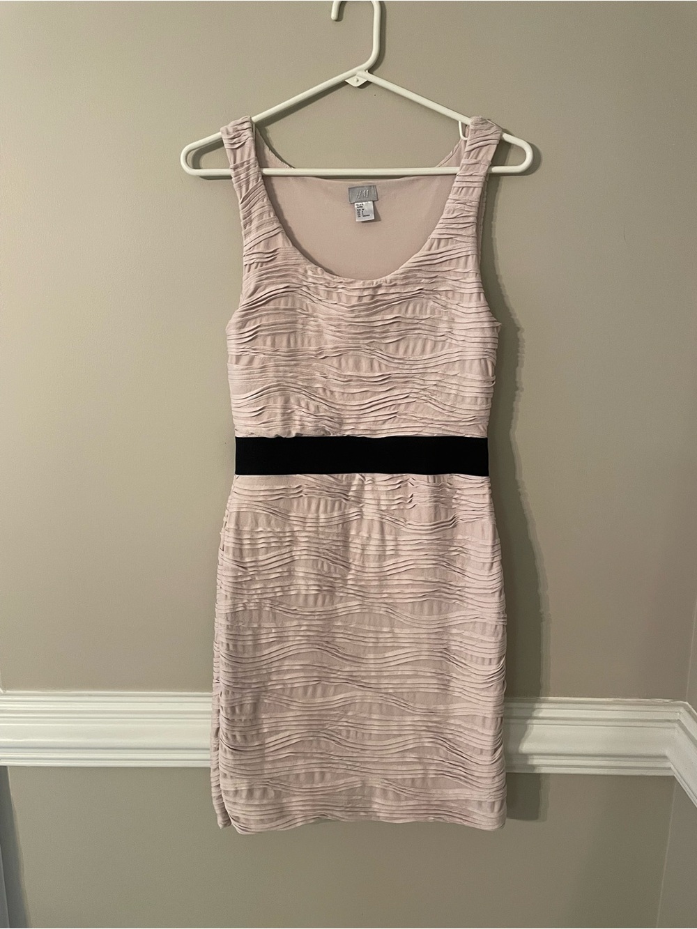 H&M Pale Pink Sleeveless Midi Dress with Black Waistband